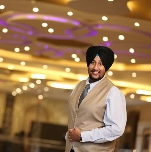 Meet your Posher, Gurdev